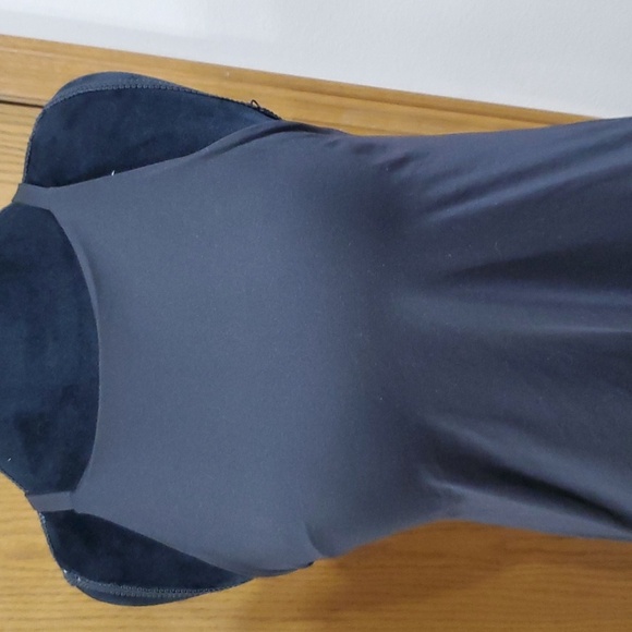 Patagonia stretch draped open back black soft stretch dress - Picture 2 of 9